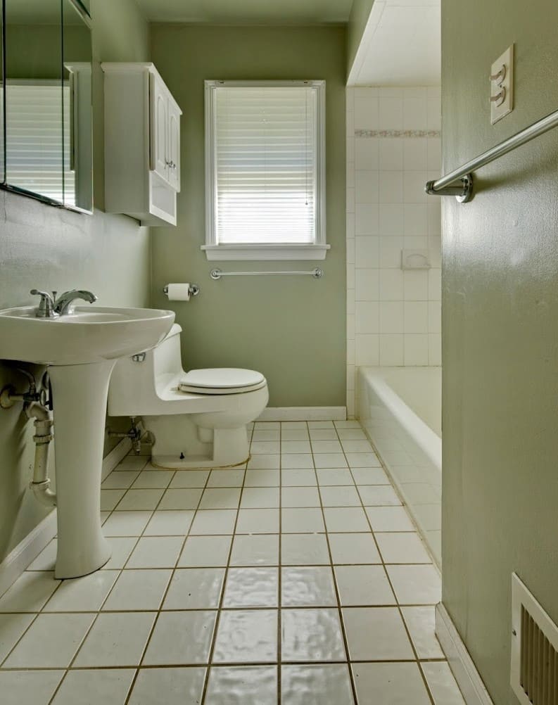 Bathroom Renovation — before remodeling in Fort Lauderdale, FL